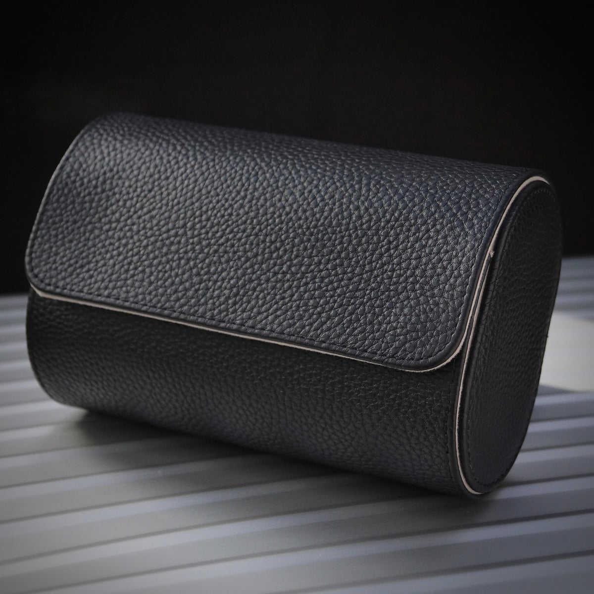 The Double - Grey | Black Pillows