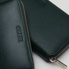A jewellery travel case with the name Ollie debossed into the leather for personalisation.