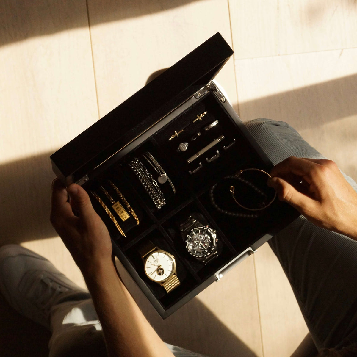 Mens valet watch box online